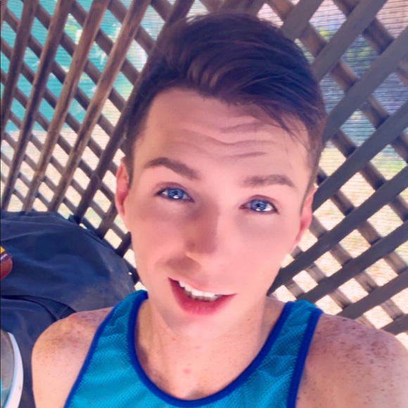 Meet your Posher, Ian - Picture 1 of 1